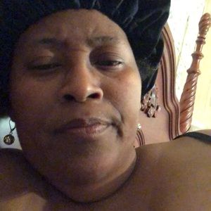 Meet your Posher, Sylvia